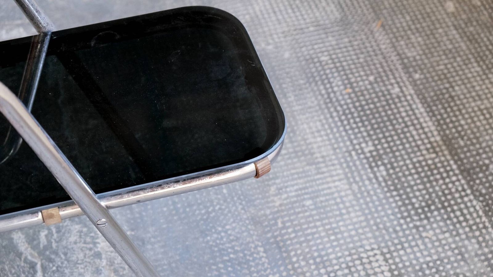 Small Bauhaus Flower Bench With Black Glass Plates photo Home Decor