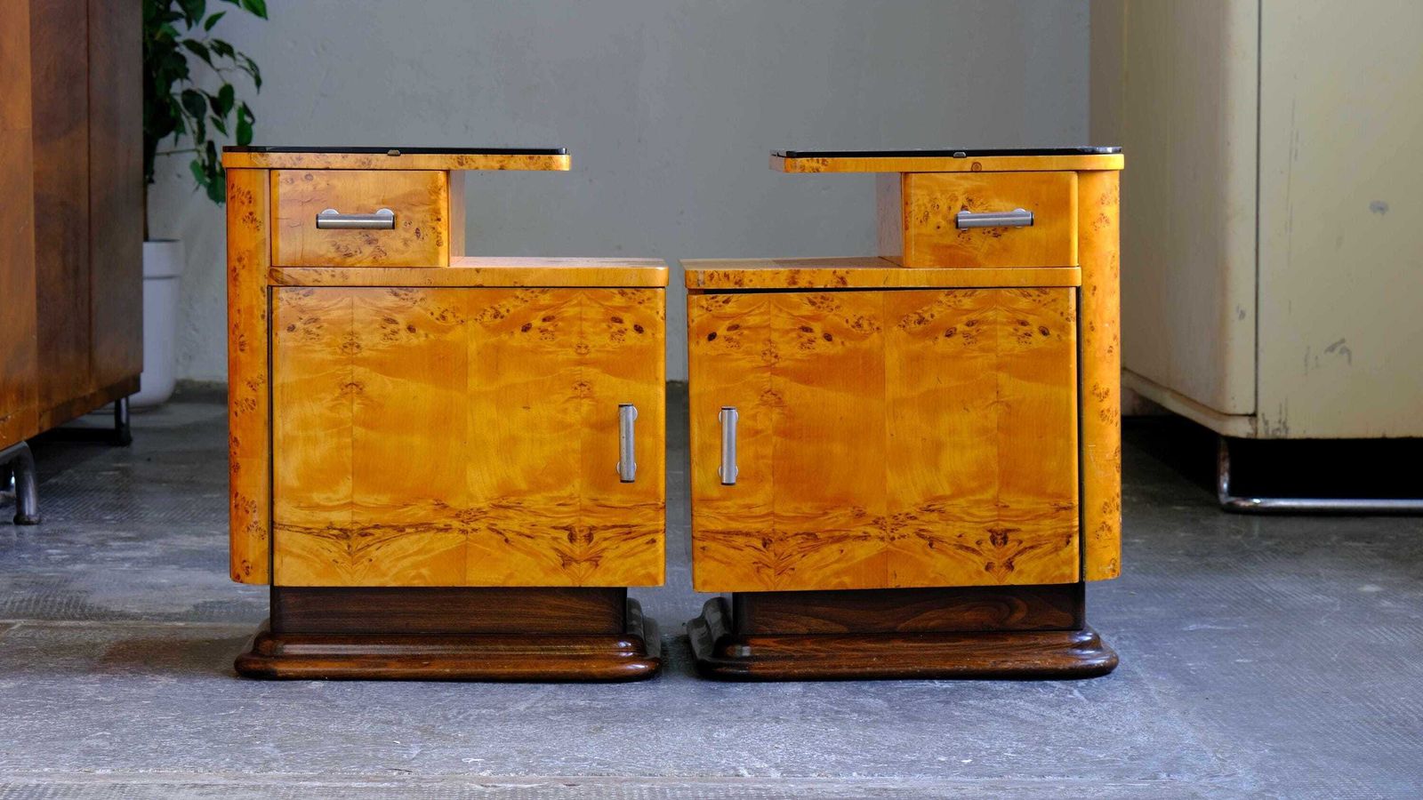 Set Of Two Art Deco Bedside Tables In Yellow Brown photo for sale