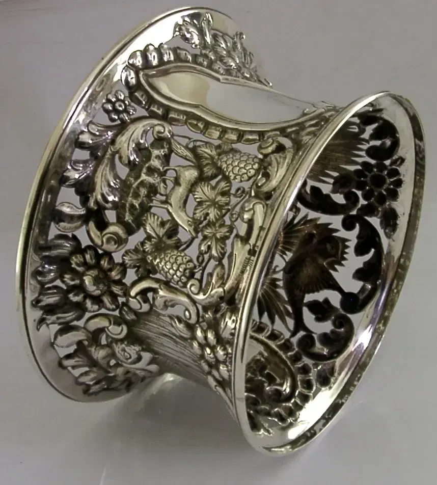 photo for sale Porte-plat en argent massif sterling, Chester 1900, époque victorienne - 464 g