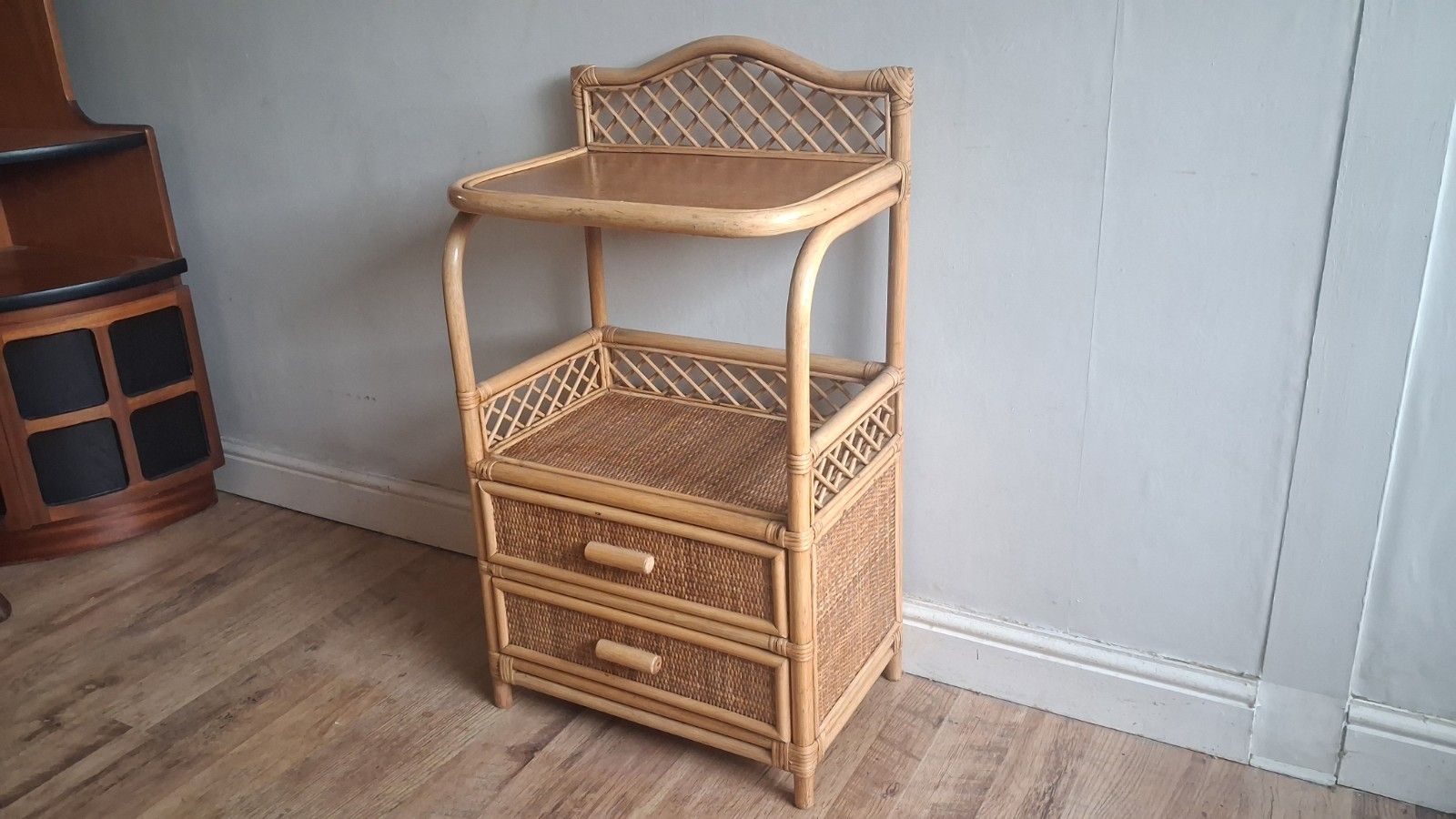 photo furniture Superb 1970's Bamboo And Rattan  Chest / Cabinet /Nightstand/Drawers  In Vgc