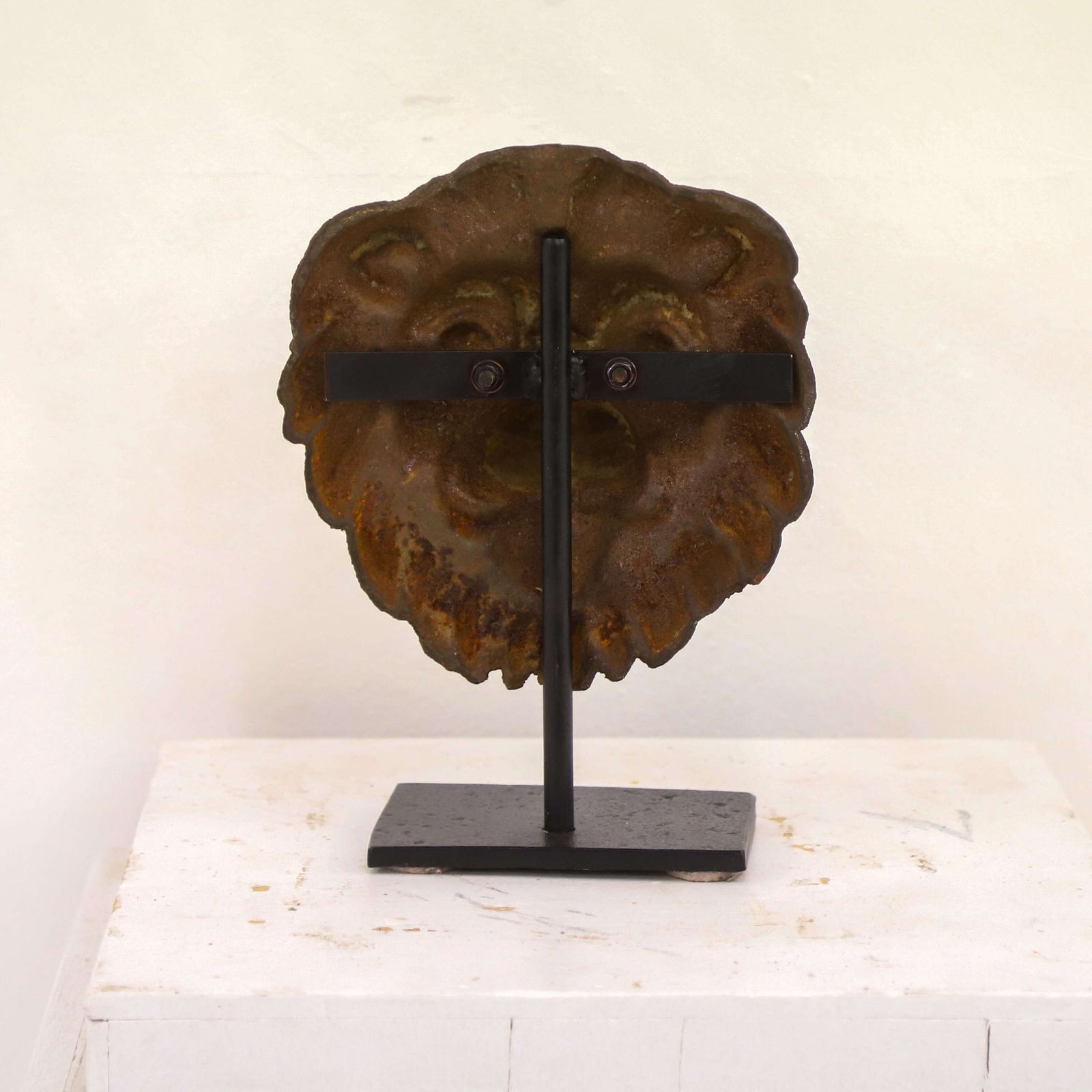 Early 20th Century Italian Cast Iron Lion Wall Mask On Later Stand   Decorative Sculpture photo 325.0