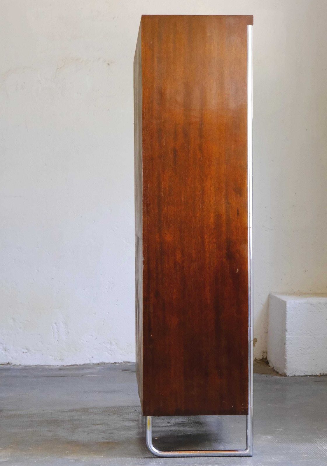 photo furniture Bauhaus Cabinet / Display Cabinet Thonet License After John Hagemann