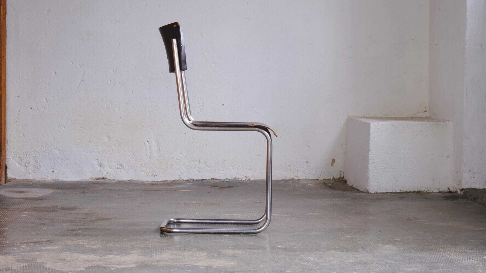 Dark Brown Bauhaus Cantilever Chair After Mart Stam photo for sale