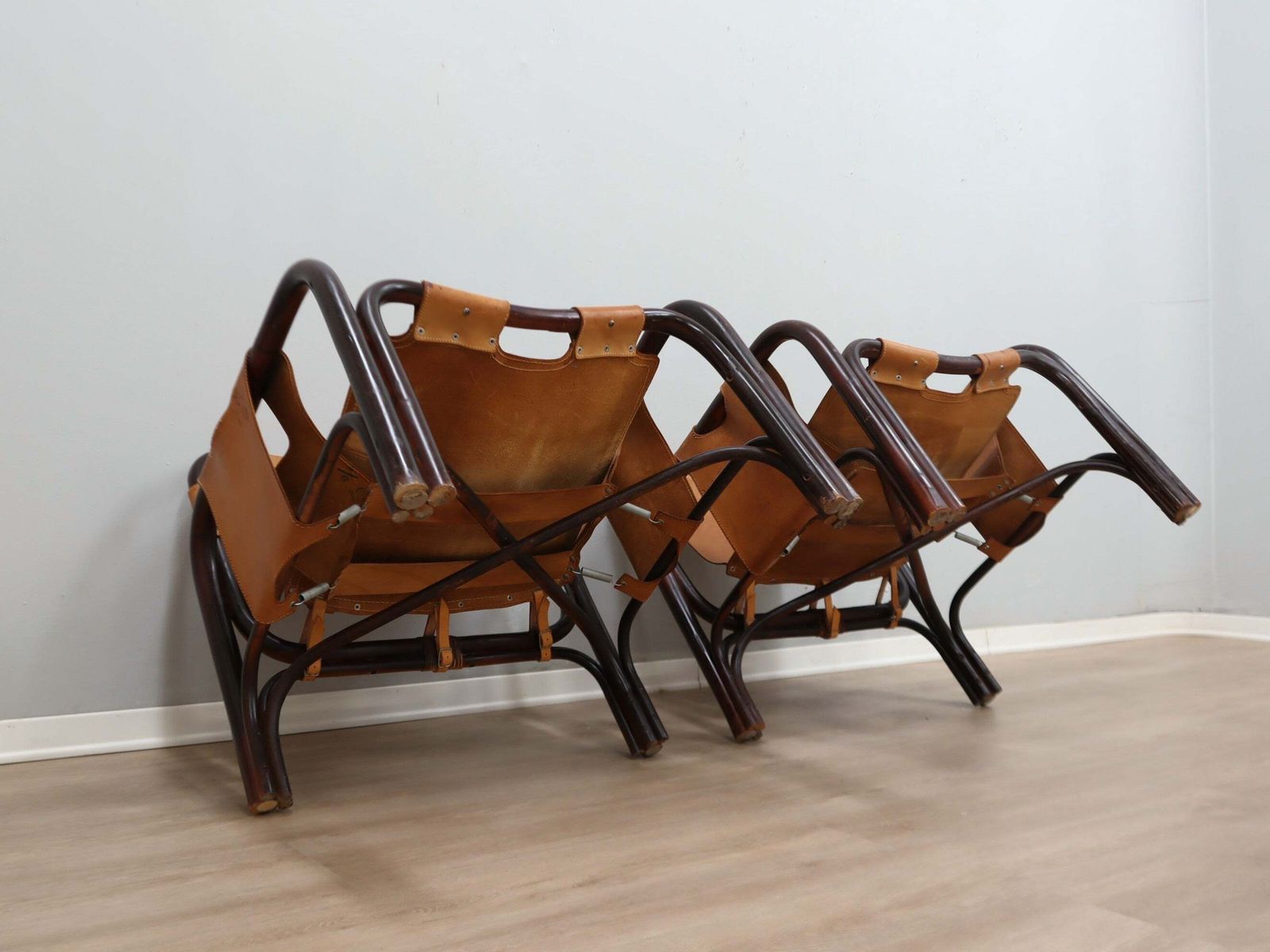 photo vintage Mid Century Tito Agnoli Armchair Leather And Bamboo 1960s
