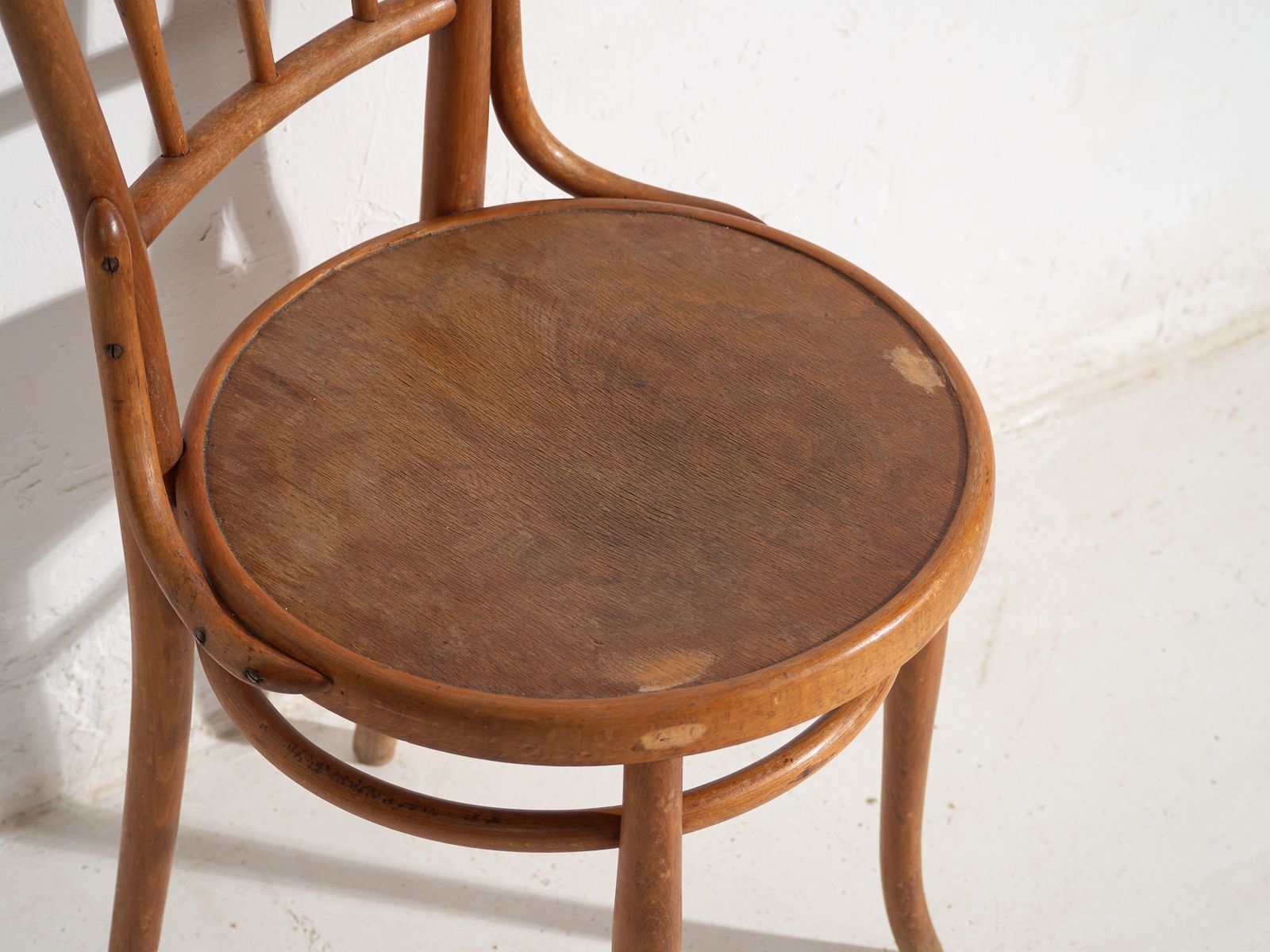 Antique Set Of 4 Bentwood Chairs In Curved Wood – Central Europe, Circa 1900 photo buy