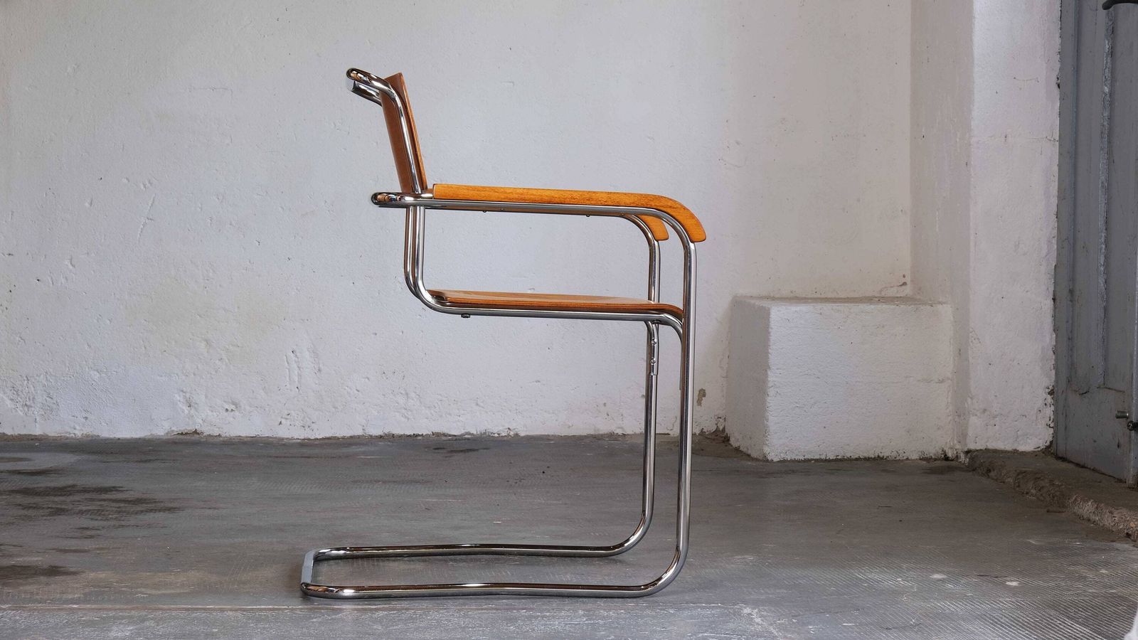 Bauhaus Cantilever Chair, Model B34 By Marcel Breuer photo 2081.0