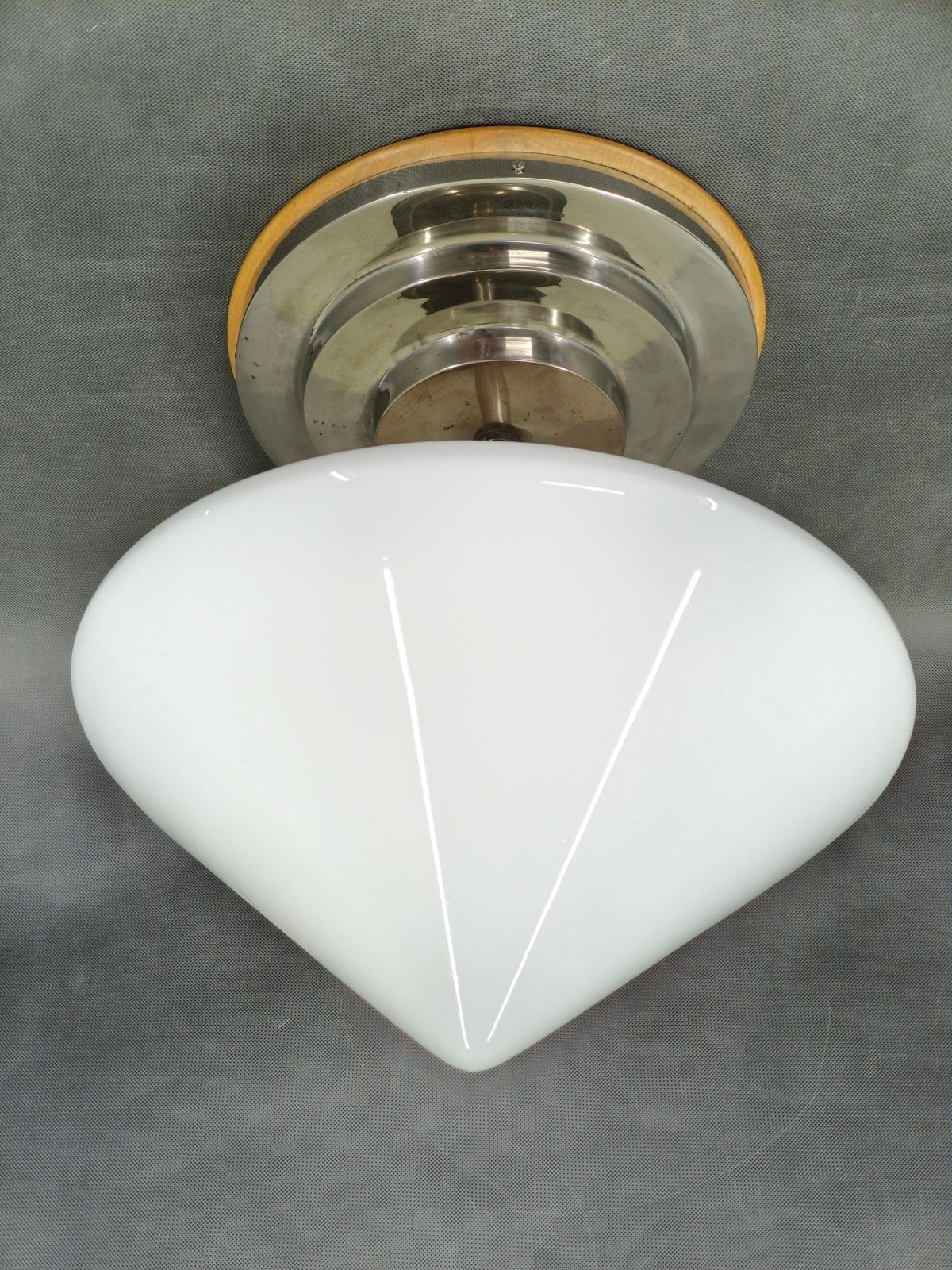 Tsjechische art deco plafondlamp van opalineglas, jaren 1930 photo vintage