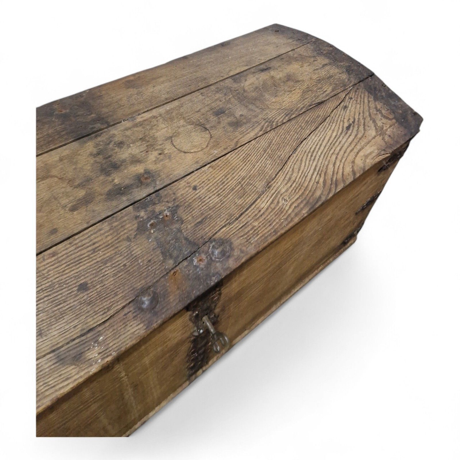 195.0 Continental Wooden Storage Chest Dome Top Rustic Coffer Blanket Box Large photo