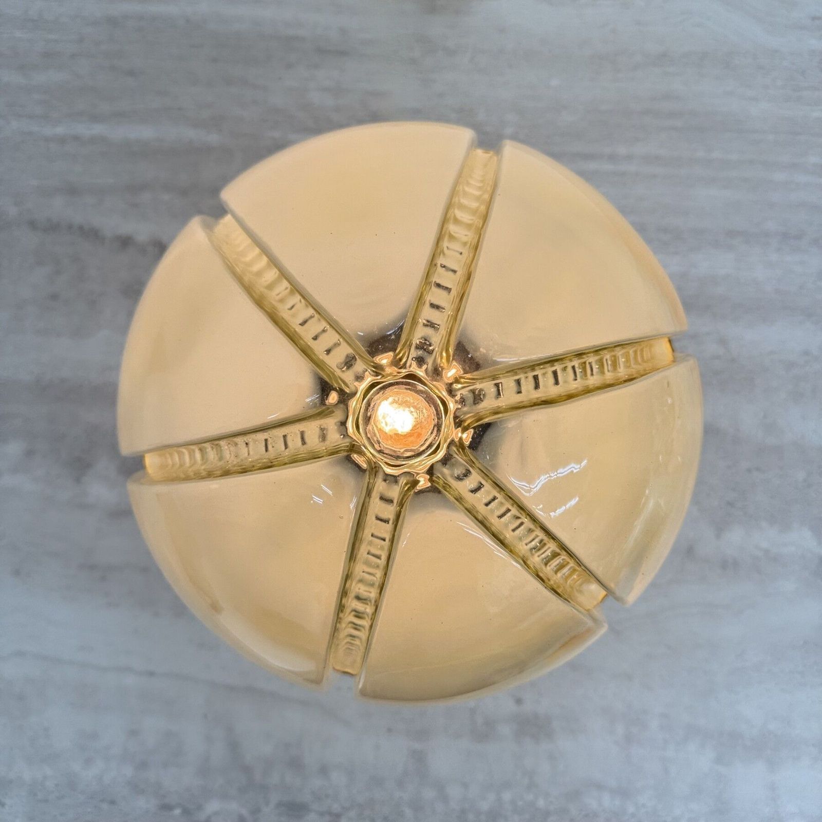 Mid-Century Italiaanse glazen plafondlamp, jaren 1970 photo vinterior