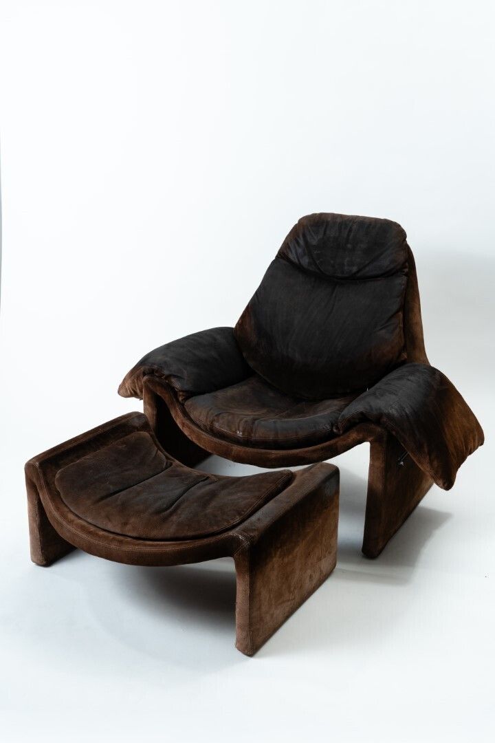 Vittorio Introini P60 Saporiti Italia Armchair And Ottoman Set – 1970s