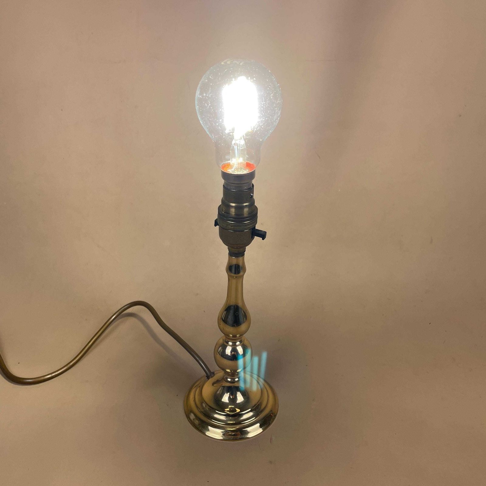 Gold Brass Metal Lamp Light Bedside Side Table Desk Column Pillar Ornate Round Base Cottage Antique Vintage Classic Candle photo vintage
