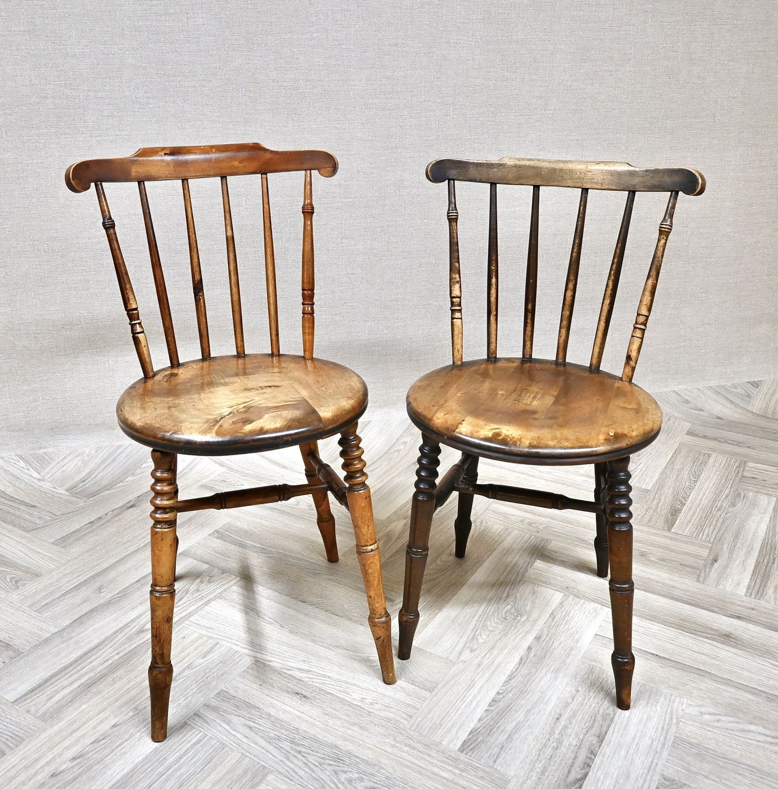 Harlequin Set Of 8 Penny Seat Ibex Windsor Kitchen Dining Chairs photo vintage