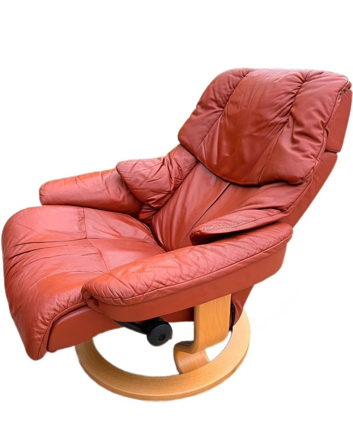 Stressless By Ekornes Reno Model Leather Recliner With Footrest Cognac Brown photo Furniture