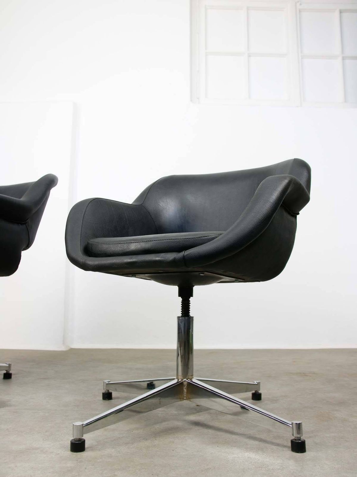 Vintage Italian Black Leatherette And Chrome Swivel Chair photo vintage
