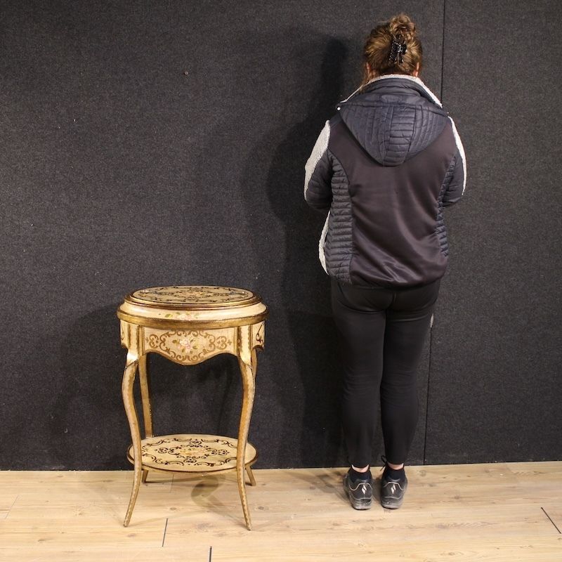 20th Century Tuscan Lacquered, Gilded And Painted Side Table photo furniture