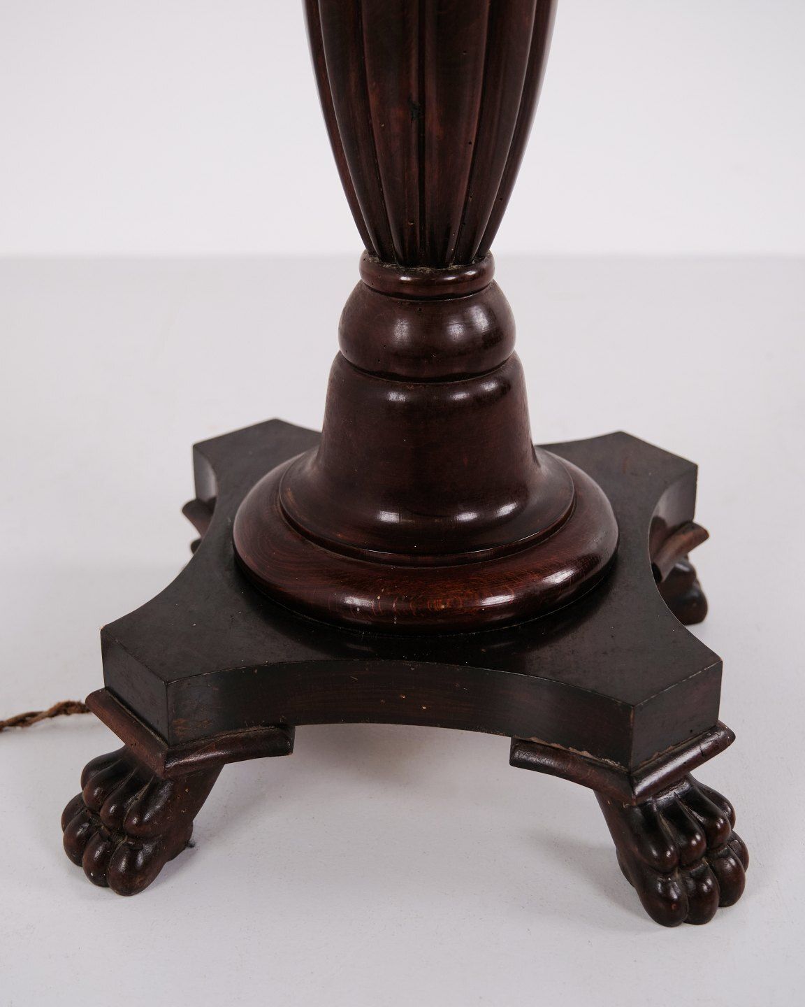 Original Mahogany Standard Lamp With Integrated Table And Lion Paw Feet From The 1880s photo buy