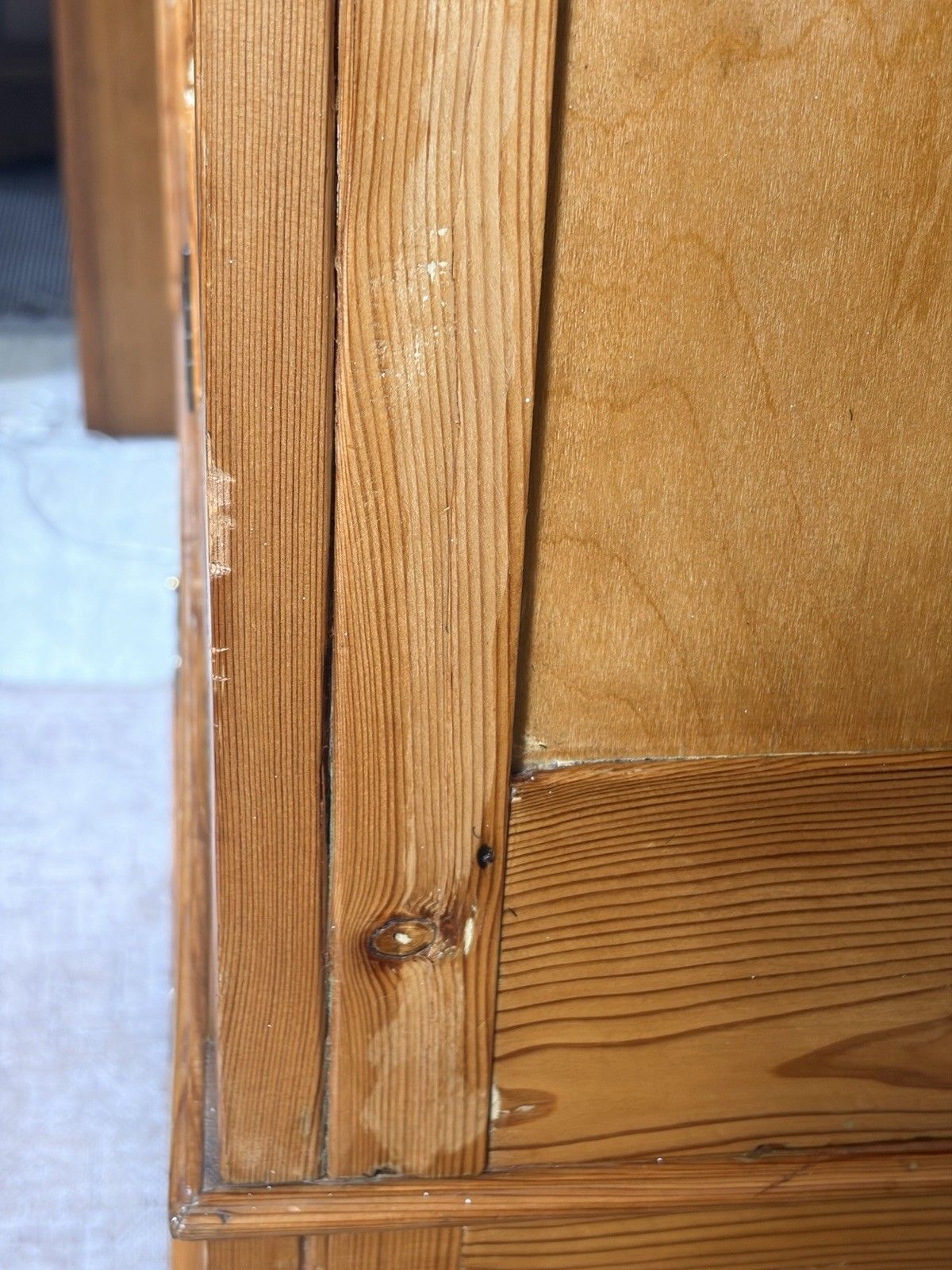 photo vintage Antique Edwardian Pine Wardrobe Mirrored Armoire Hall Robe Vintage Dresser Drawe