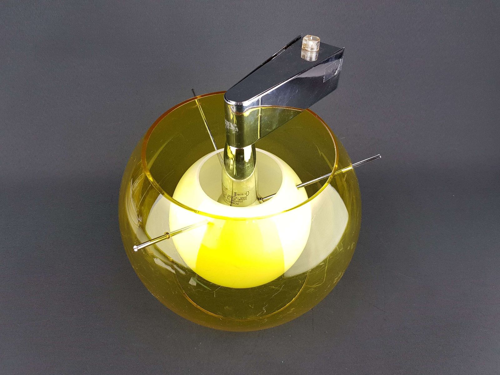 Vintage Rossetti Italy Yellow Wall Lamp – Mid Century Modern Plastic Sconce – Italian Design 1970s photo vinterior