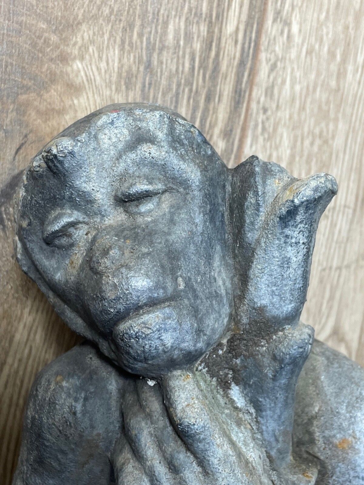 Victorian Lead Thinking Garden Monkey Sculpture In The Manner Of J. W. Singer & Sons C1900 photo vinterior