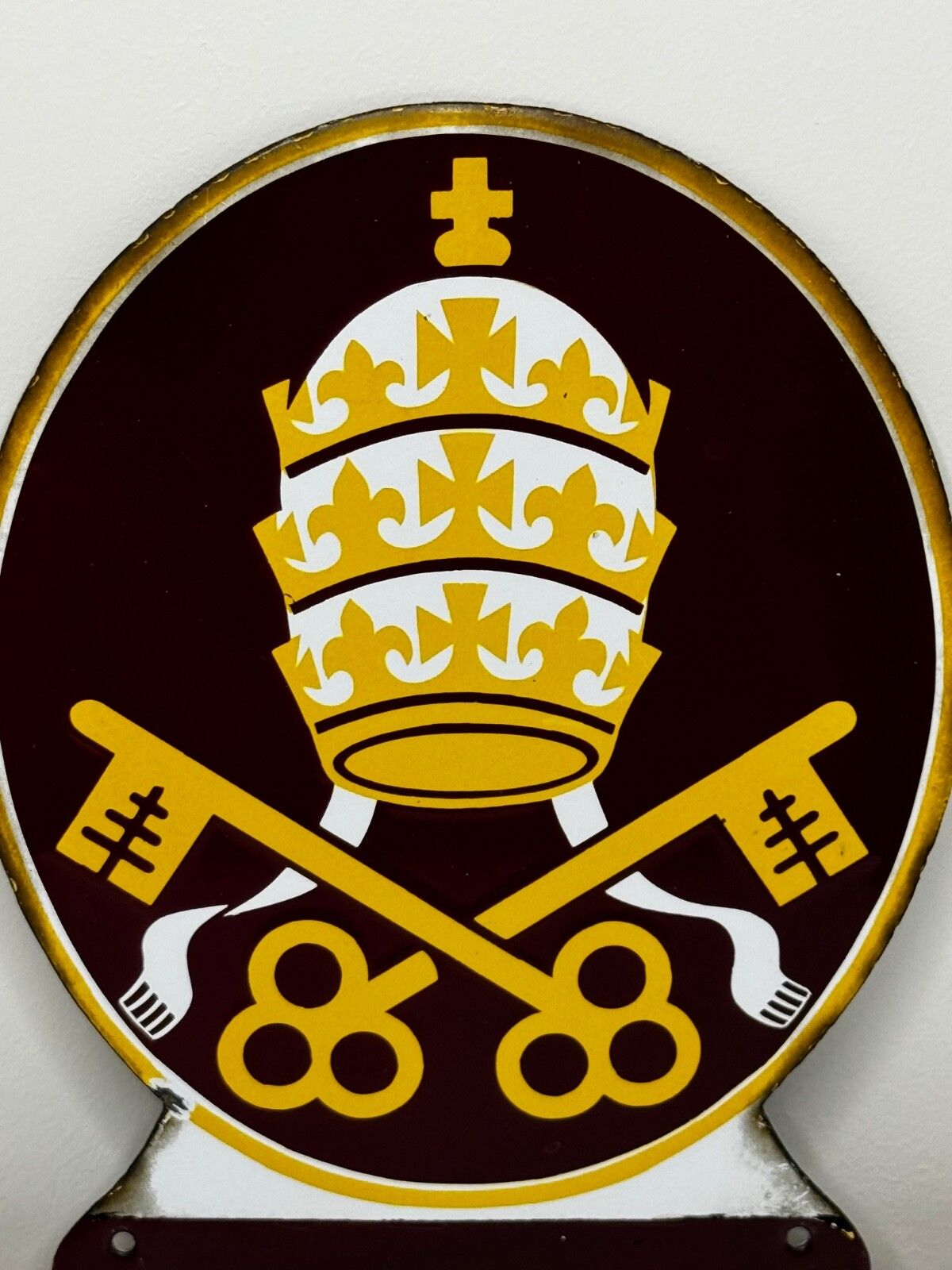 20e-eeuws klein religieus emaille bord Paus Vaticaanstad photo furniture
