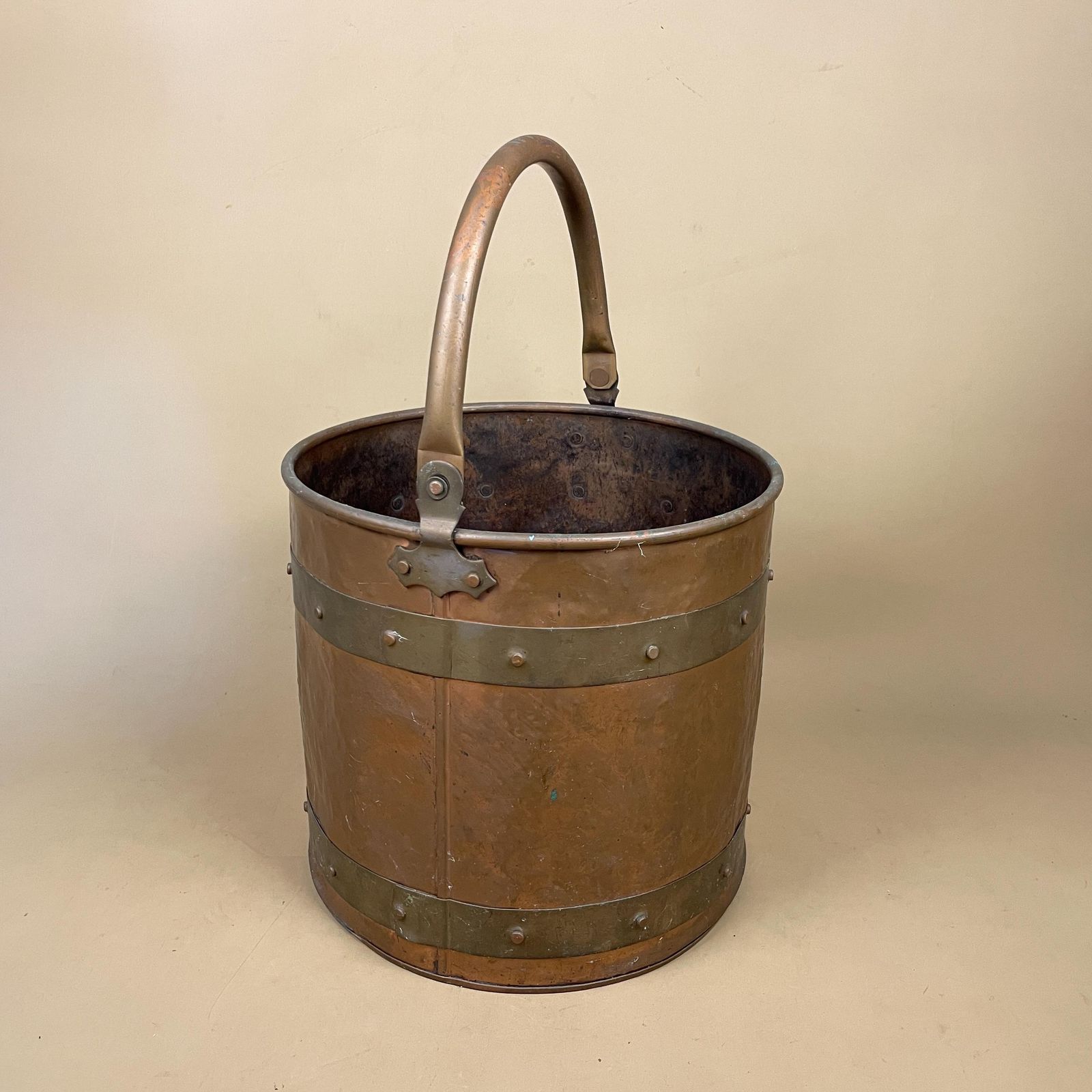 Antique Metal Copper Coal Bucket Gold Brass Handle Fireside Fire Side Scuttle Helmet Cottage Vintage Fireplace Logs Ornate Round Large photo for sale