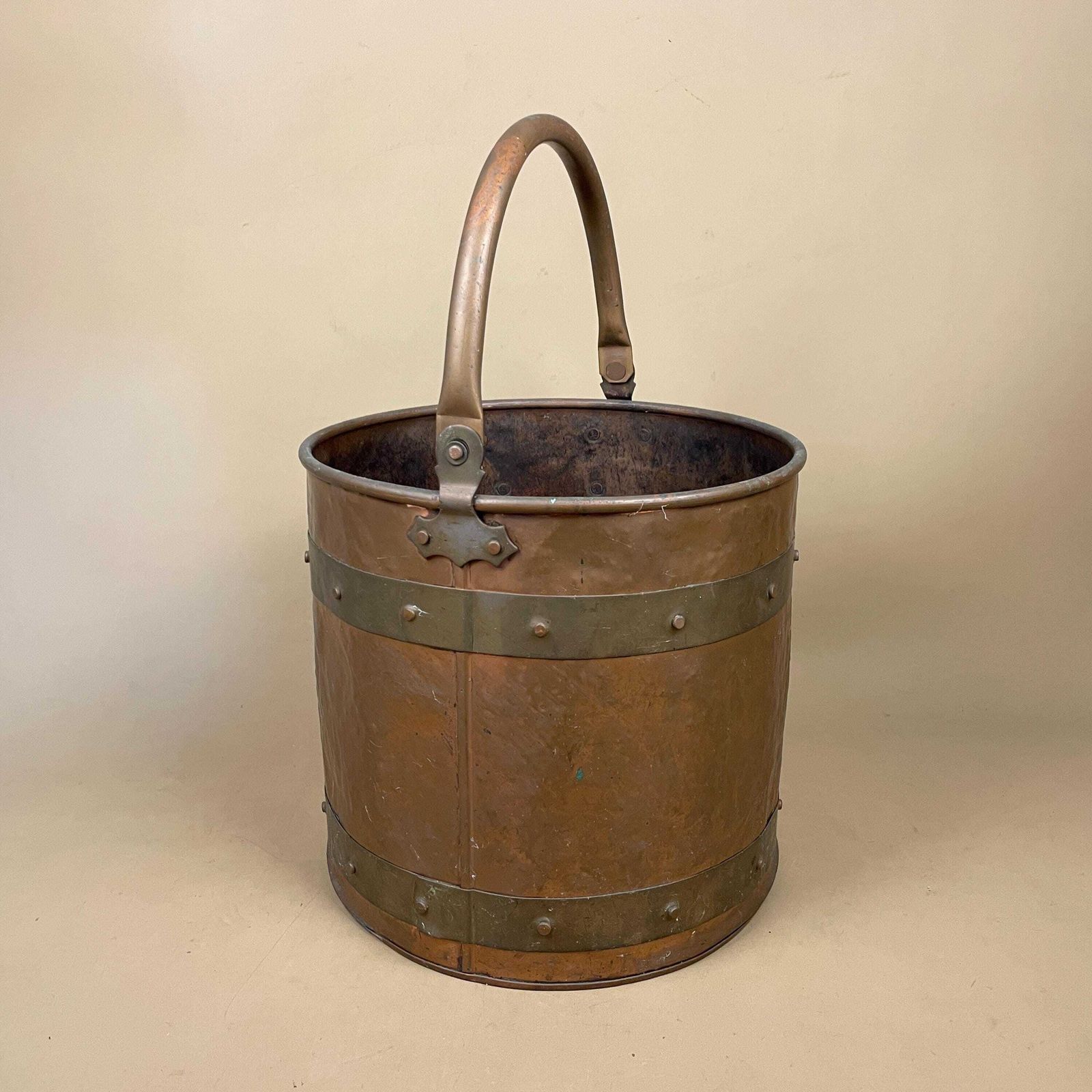 Antique Metal Copper Coal Bucket Gold Brass Handle Fireside Fire Side Scuttle Helmet Cottage Vintage Fireplace Logs Ornate Round Large photo buy