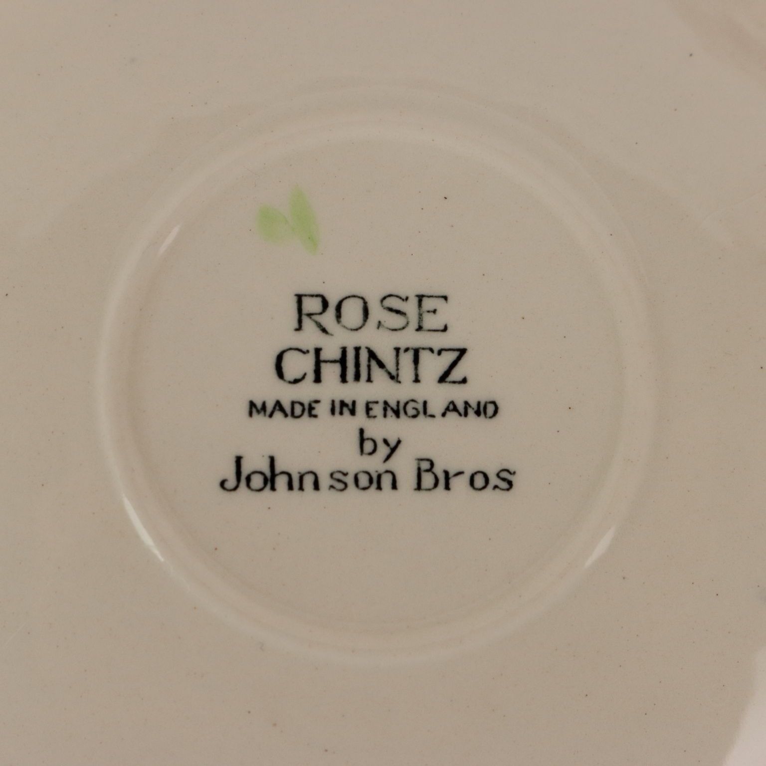photo for sale Service à café d'époque en porcelaine Johnson Bros. Rose Chintz '900