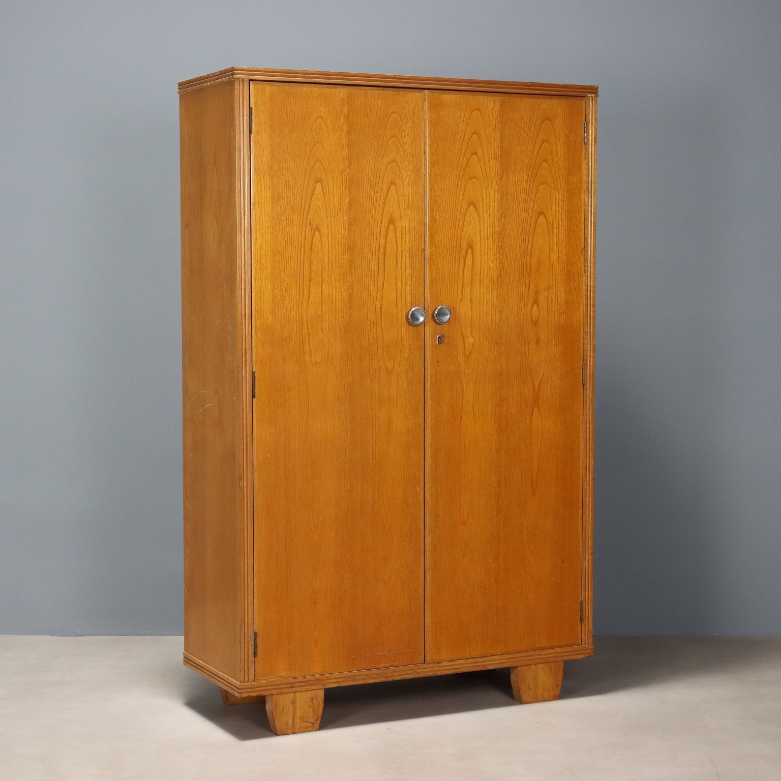 Vintage Wardrobe Design Oak Veneer Italy 1950s