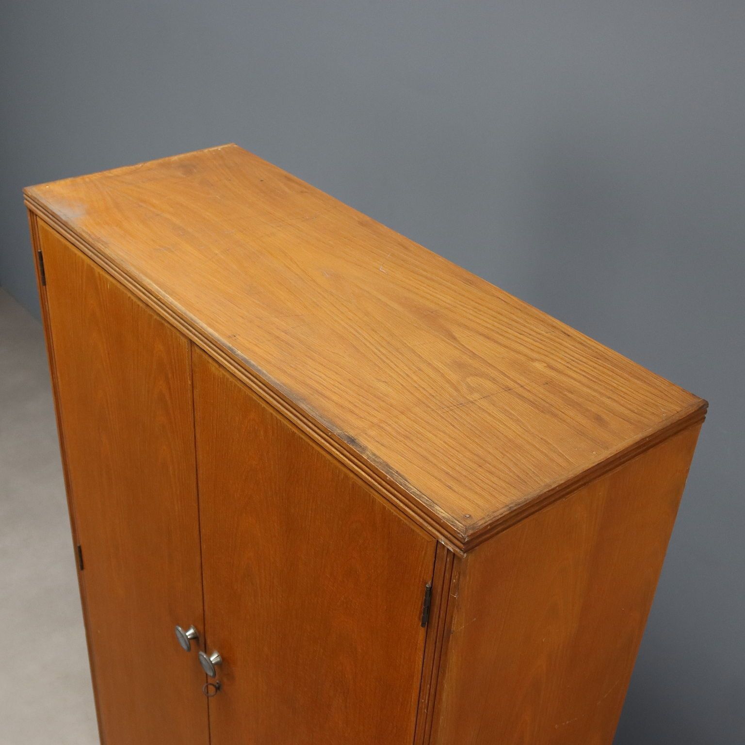 photo furniture Vintage Wardrobe Design Oak Veneer Italy 1950s