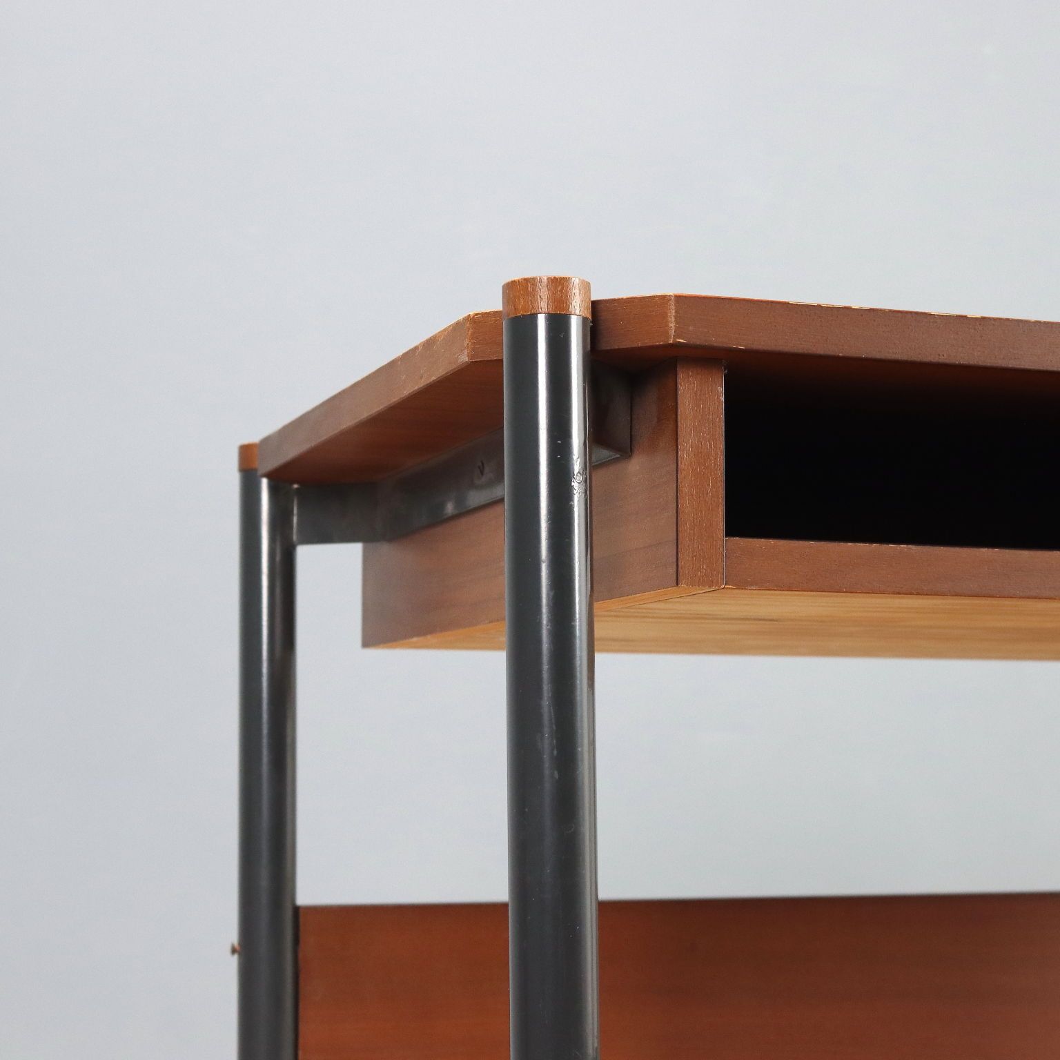 Vintage kaptafel, mahoniehouten fineer, Italiaans design, jaren 1960 photo 710.0