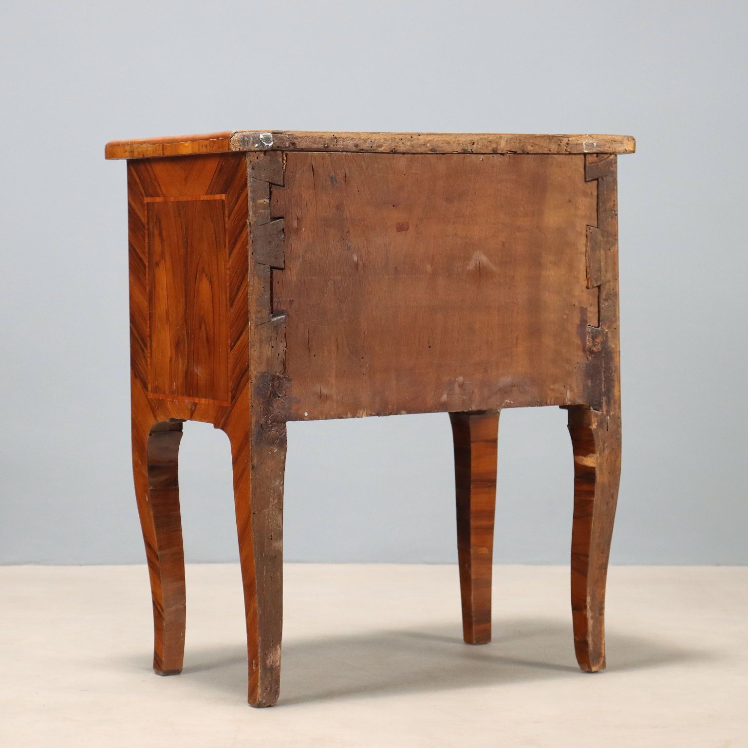 photo furniture Antique Bedside Table Baroque Bois De Rose XVIII Century