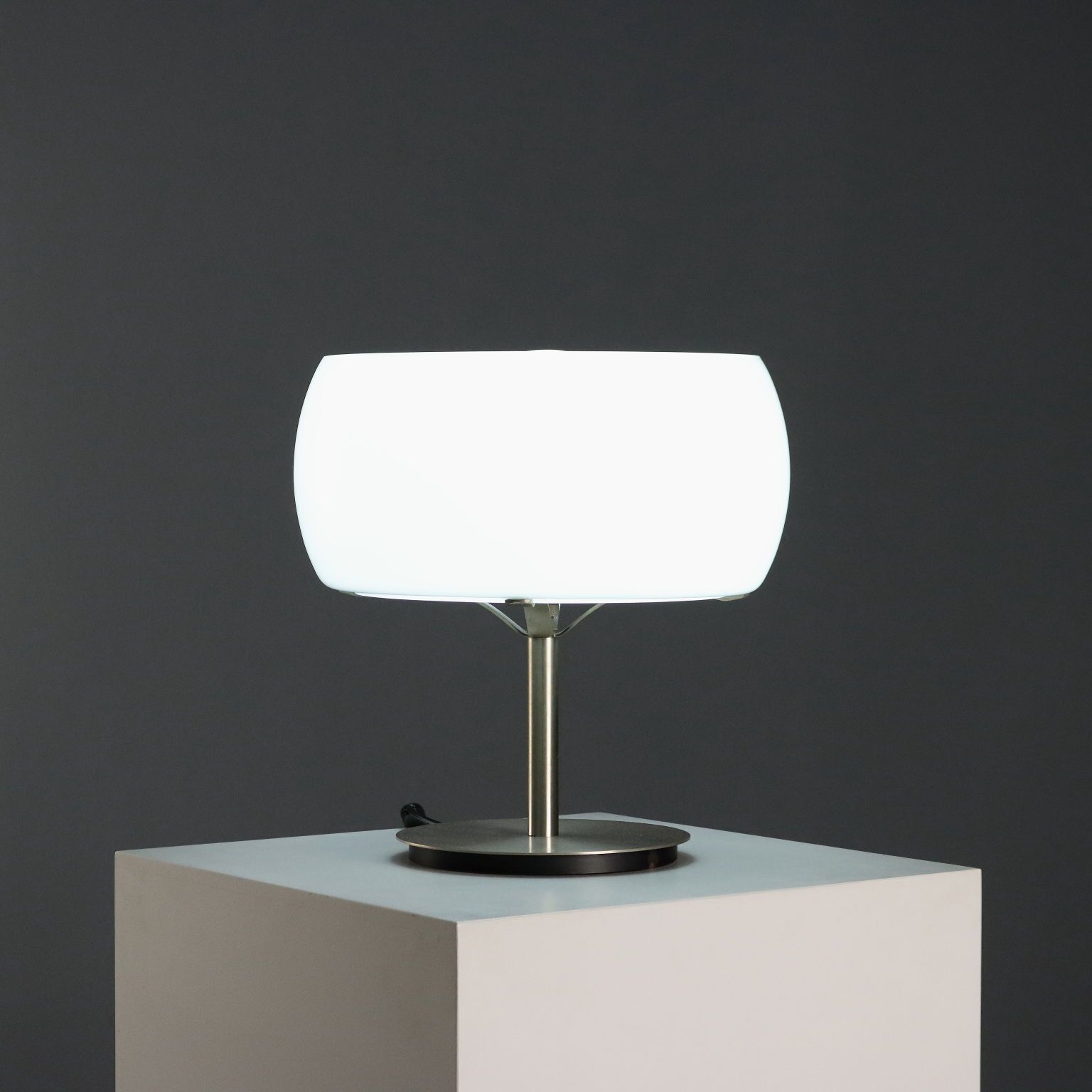 Artemide Erse Lamp Vintage Design Vico Magistretti 1970s