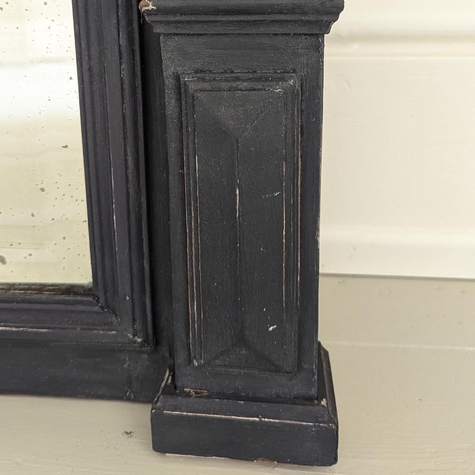 photo vintage An Antique French Carved Wooden Painted Over Mantel Mirror Antique Wood Framed Mirror