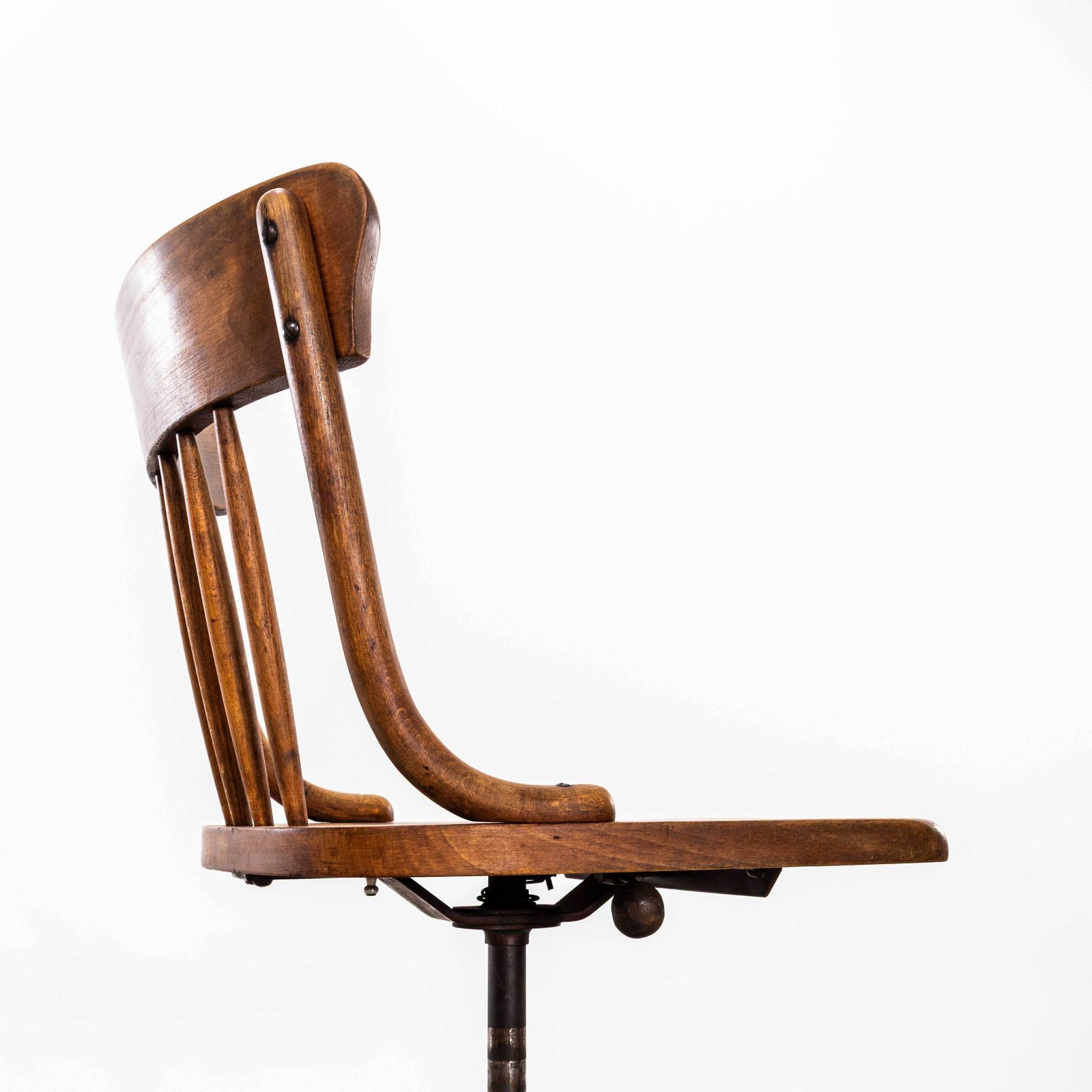 photo furniture 1920's French Oak Atelier Swivel Chair
