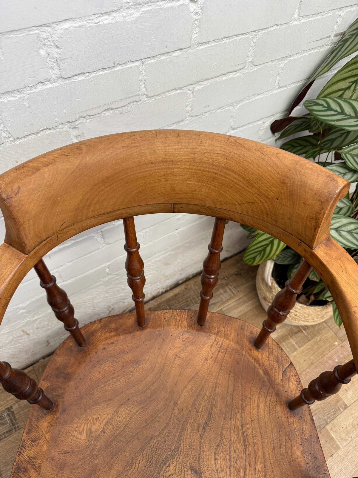 photo vintage 19th Century English Victorian Smoker’s Bow Armchair Captains Chair