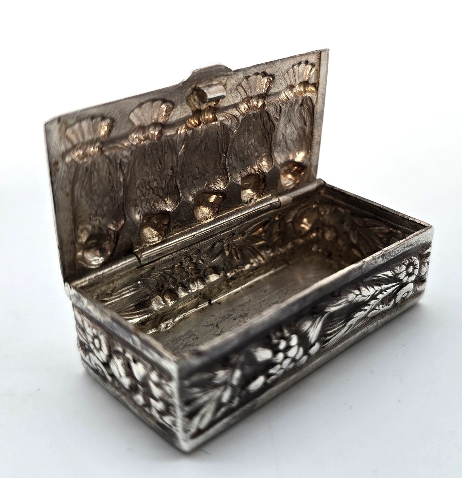 19th Century Silver Box, Heavily Cast Depicting 4 Birds, Continental Circa 1880 photo vinterior
