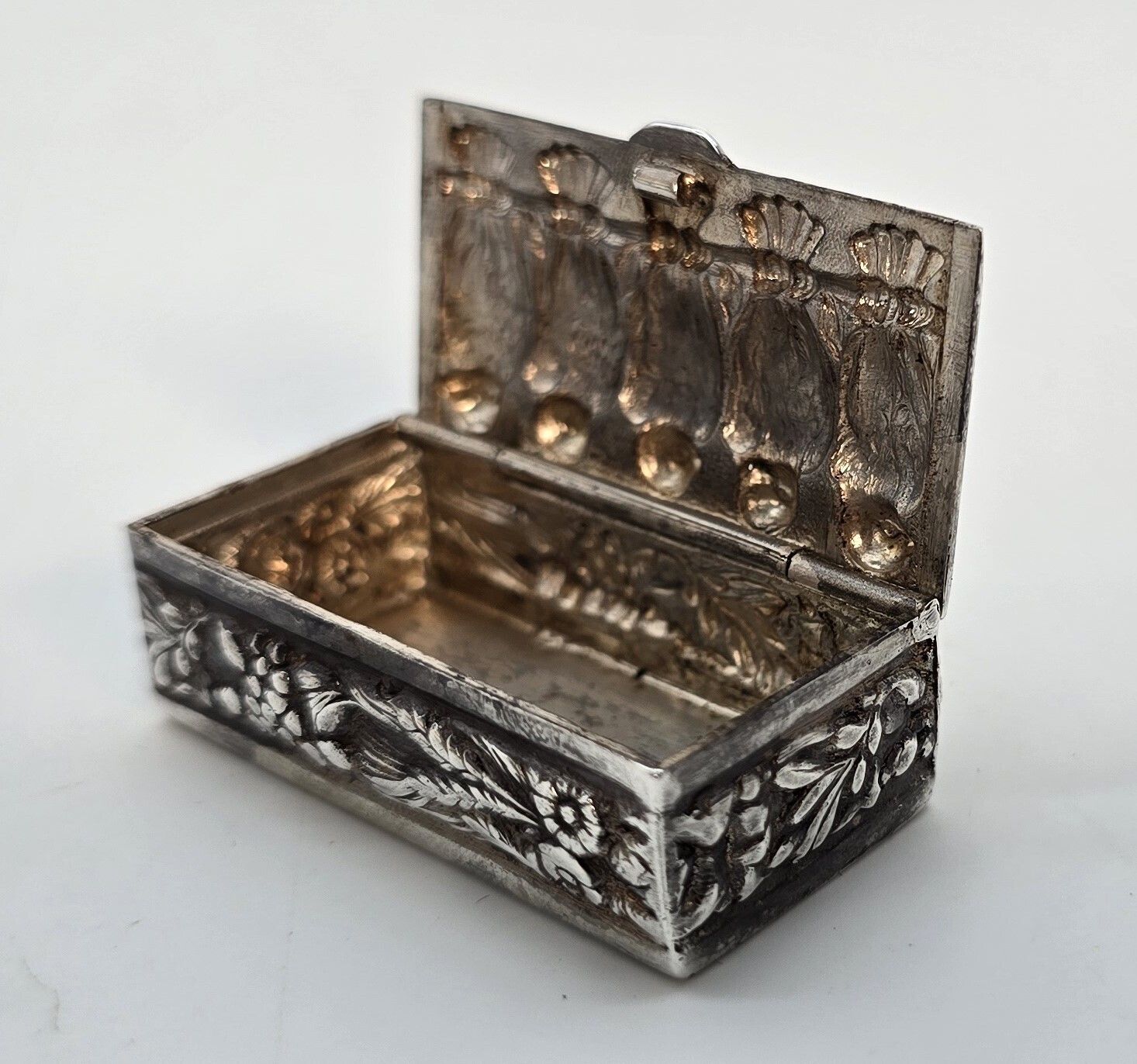 430.0 19th Century Silver Box, Heavily Cast Depicting 4 Birds, Continental Circa 1880 photo