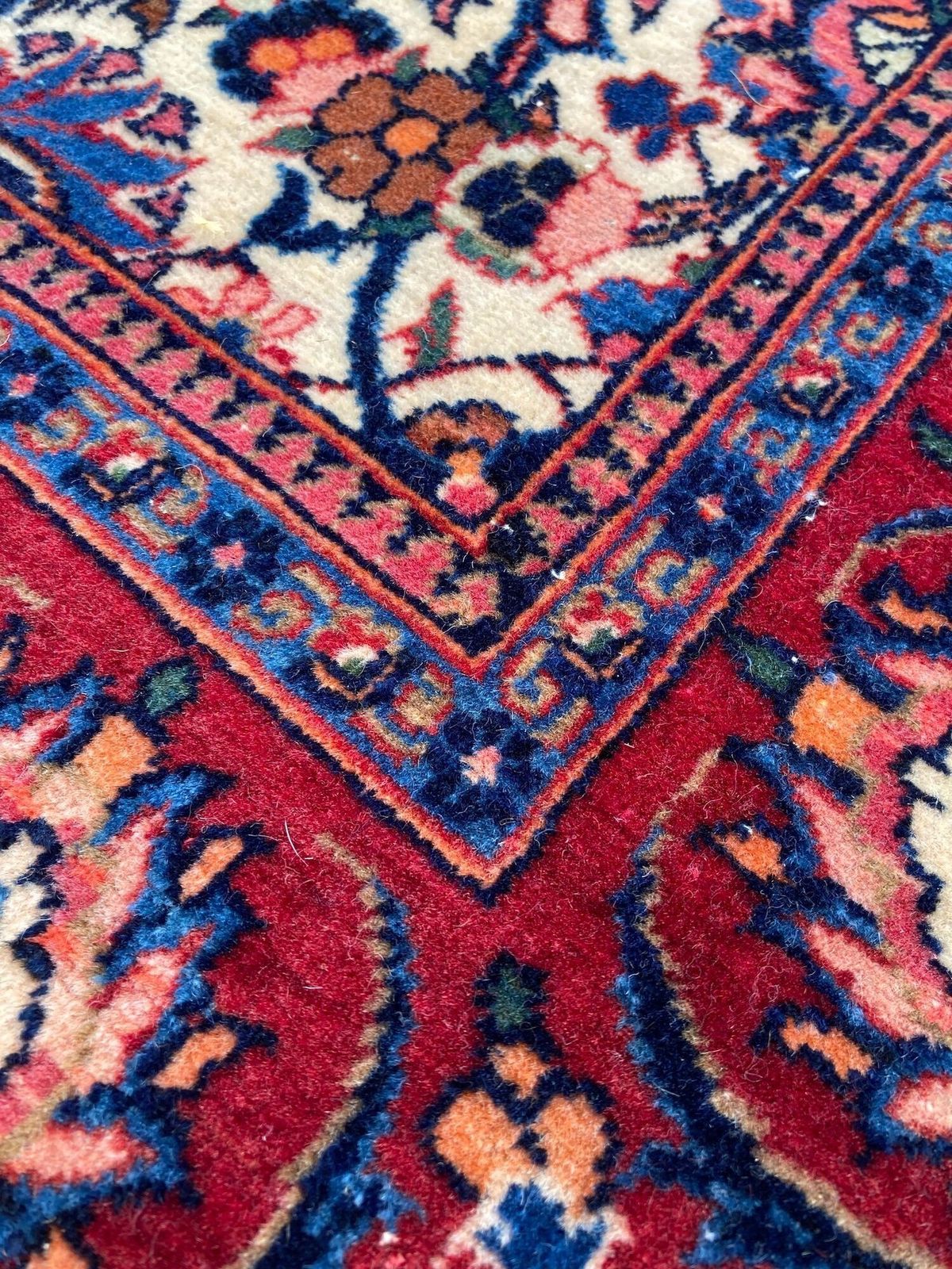 photo furniture Antique Kashan Rug 2.12m X 1.31m