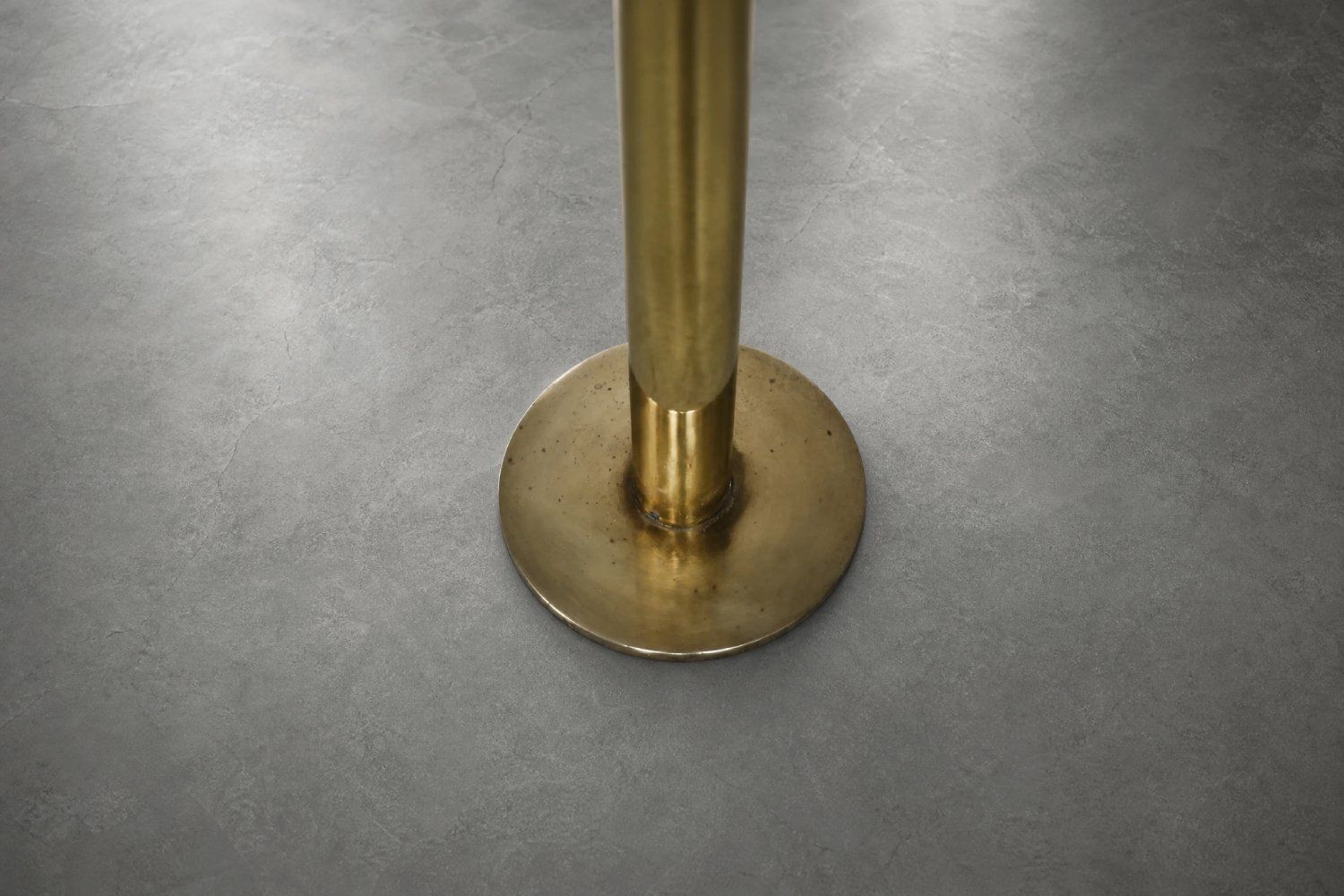 photo vintage Lampadaire sculptural mid-century modern scandinave en métal doré, par Hans Agne Jakobsson pour Hans Agne Jakobsson AB, années 1970