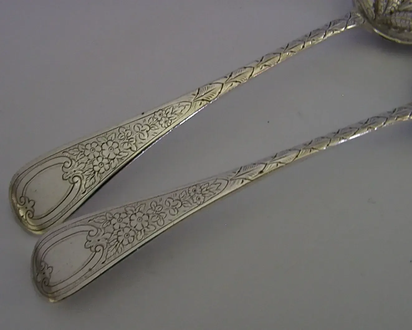 146g Thistle Rose Shamrock Victorian Sterling Silver Serving Spoons 1891 photo Home Decor