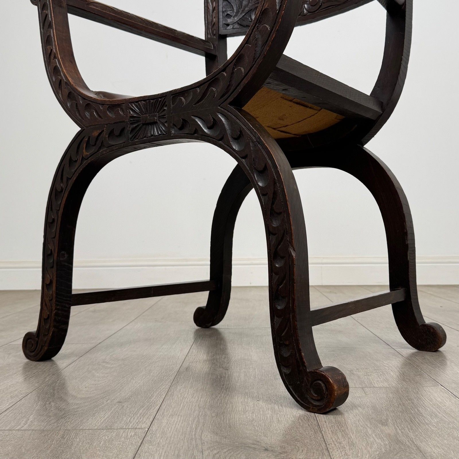 Furniture Antique 19th Century Victorian Savonarola Chair In Oak ( Af 5683 ) photo