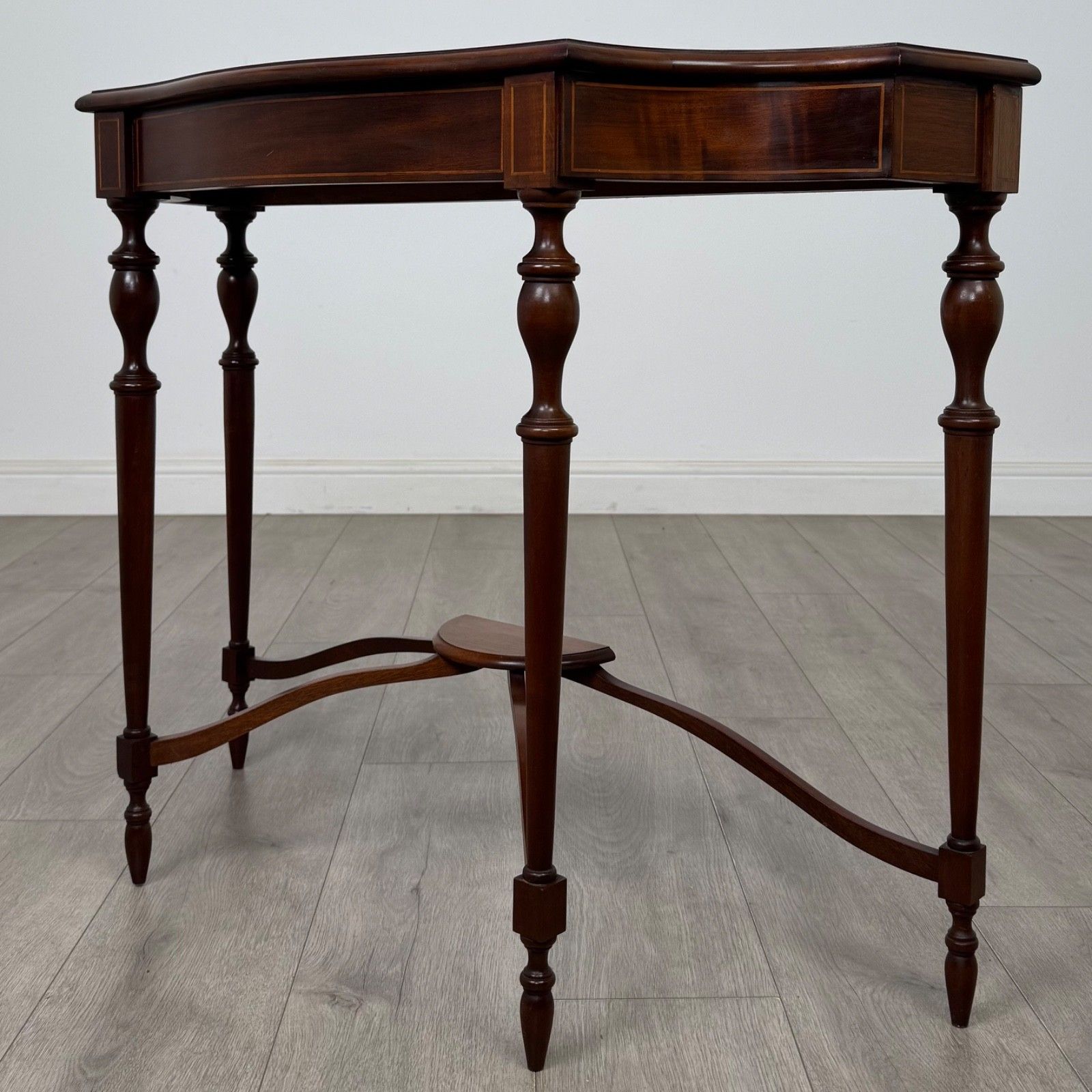 Antique 20th Century Serpentine Side Table In Mahogany ( Af 5646 ) photo furniture