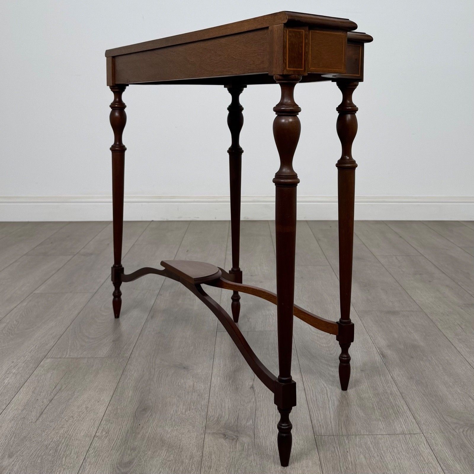Antique 20th Century Serpentine Side Table In Mahogany ( Af 5646 ) photo vinterior