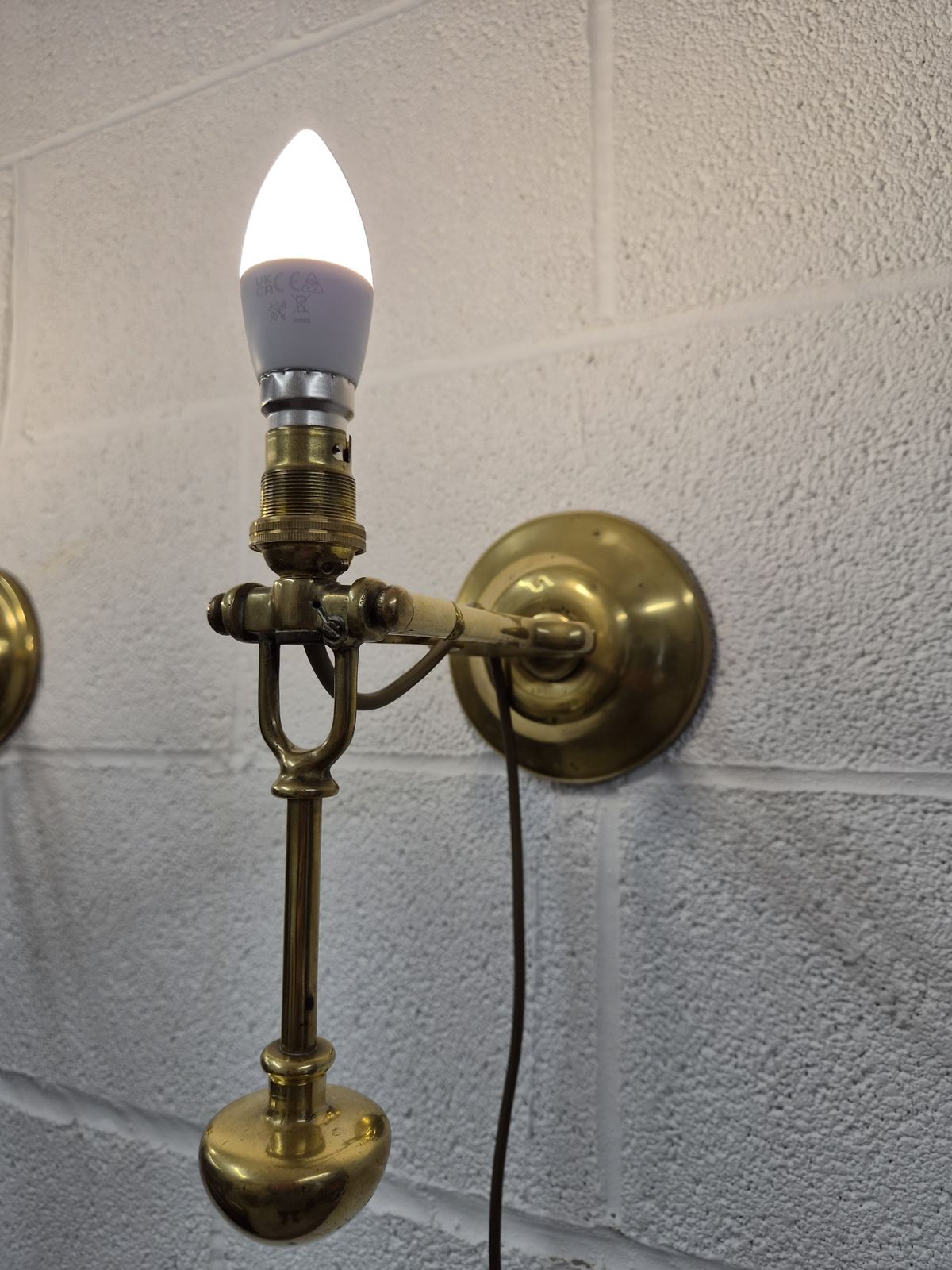 Matched Pair Of Antique Brass Maritime Gimbal Wall Sconces Or Table Lamps  Playmit & Mcgeoch photo vinterior