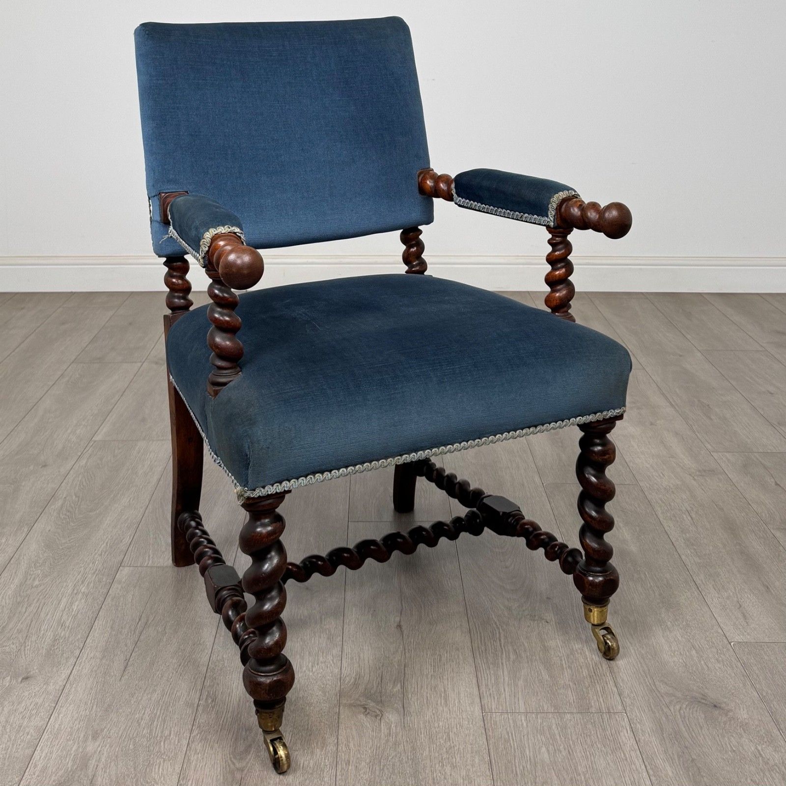 Antique 19th Century Carved Victorian Armchair In Oak ( Af 5666 ) photo buy