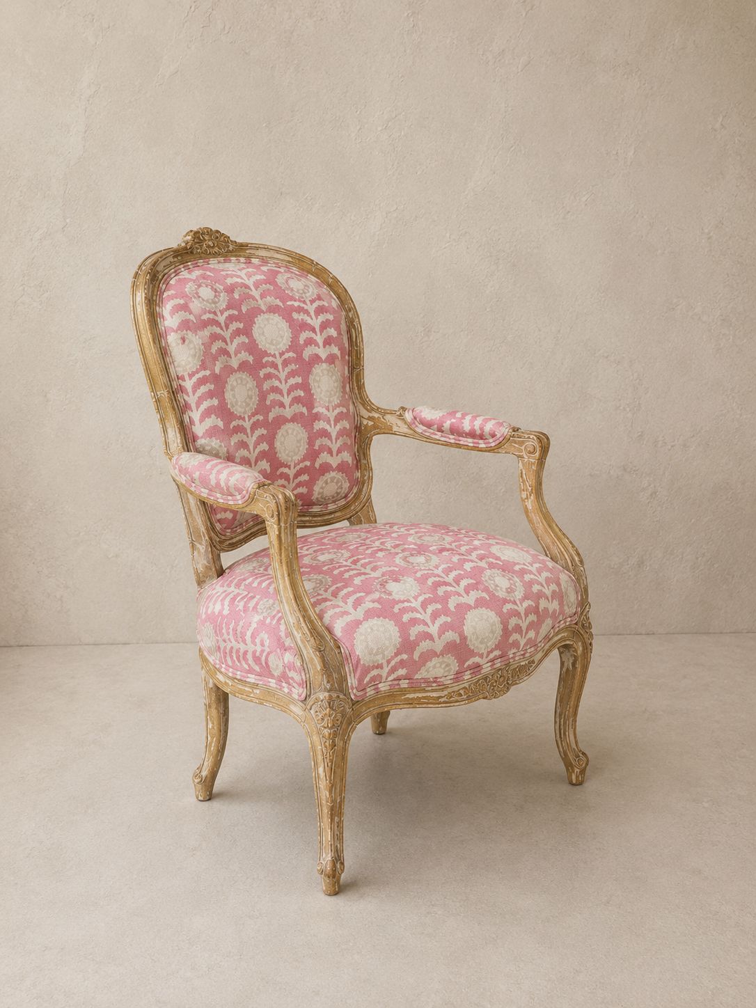 Pair Of Louis XVI Style Painted Fauteuils In Penny Morrison Killi Pink Linen photo Furniture