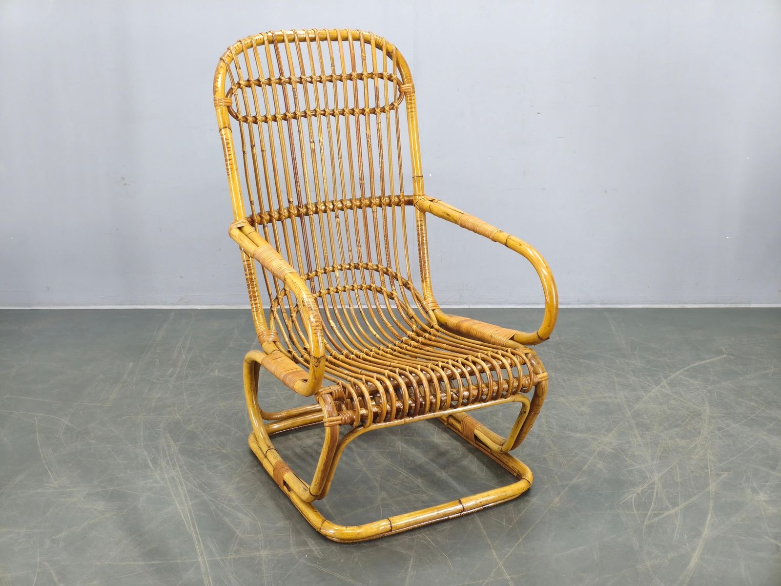 Italiaanse Mid-Century rotan lounge fauteuil, jaren 1960 photo furniture