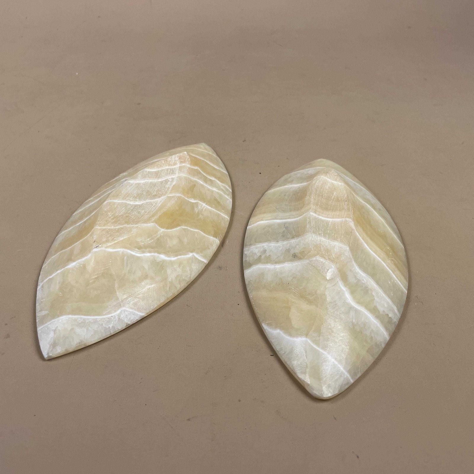 65.0 Pair Of 2 Onyx Marble Dishes Decorative Vanity Small Tray Stone Jewellery Display Dressing Table Decor Striped Beige Set Plate Bowl Pattern photo