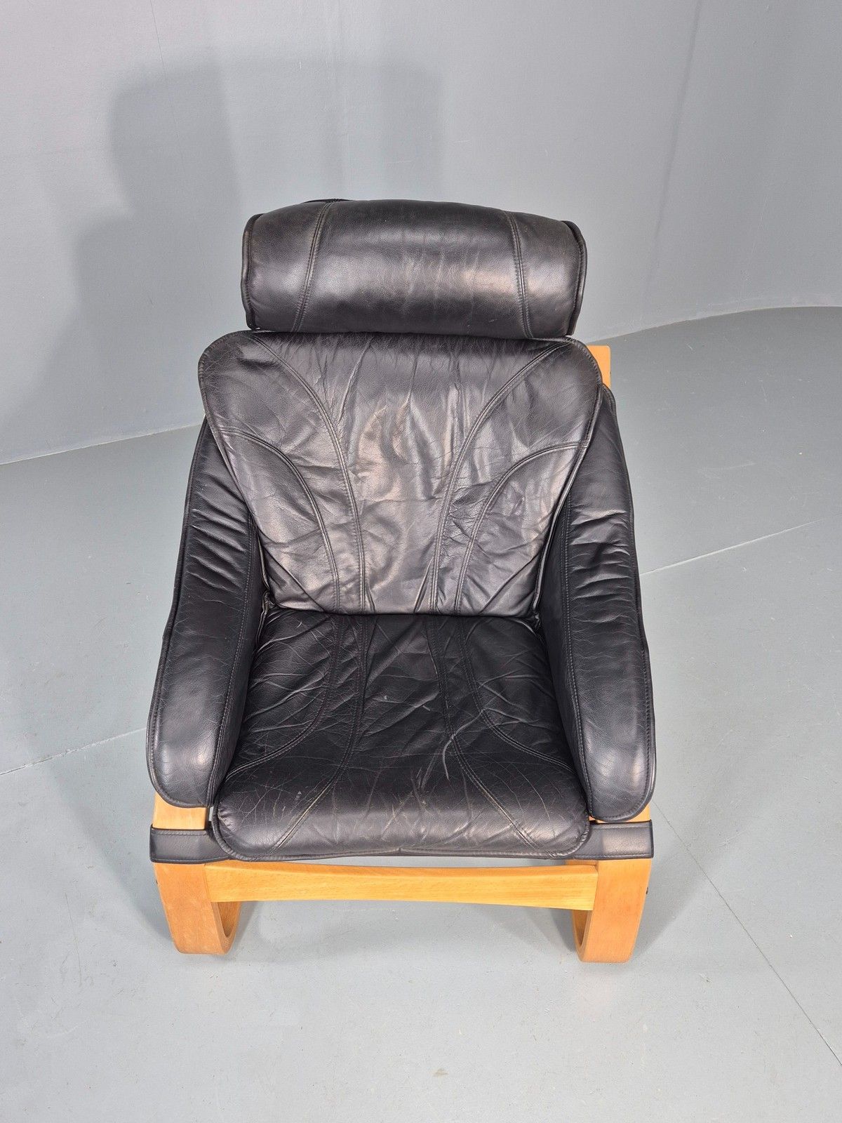 Vintage 1970s Leather Lounge Chair Bentwood Frame Danish Retro Mcm Eb08277 photo 325.0