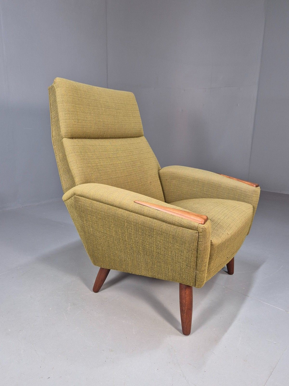 photo furniture Vintage Mid Century Armchair Danish Original Green Teak Paws 1960s Retro Eb8483